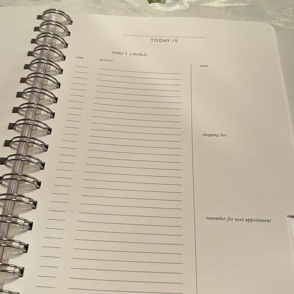 Kate Spade pregnancy planner - Picture 9 of 9